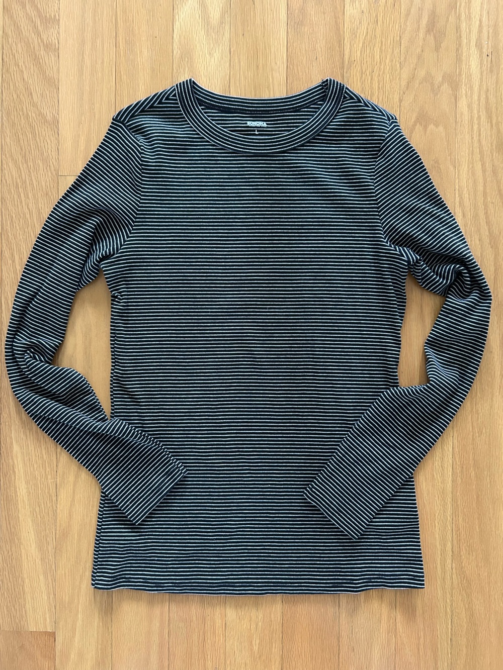 Sonoma Women’s Long Sleeve Crewneck Shirt Black and White Striped Basic - Large